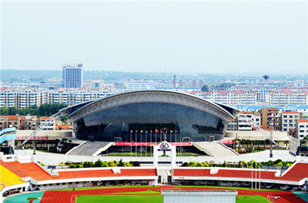 <strong>bsport：第二届职工羽毛球赛开赛</strong>